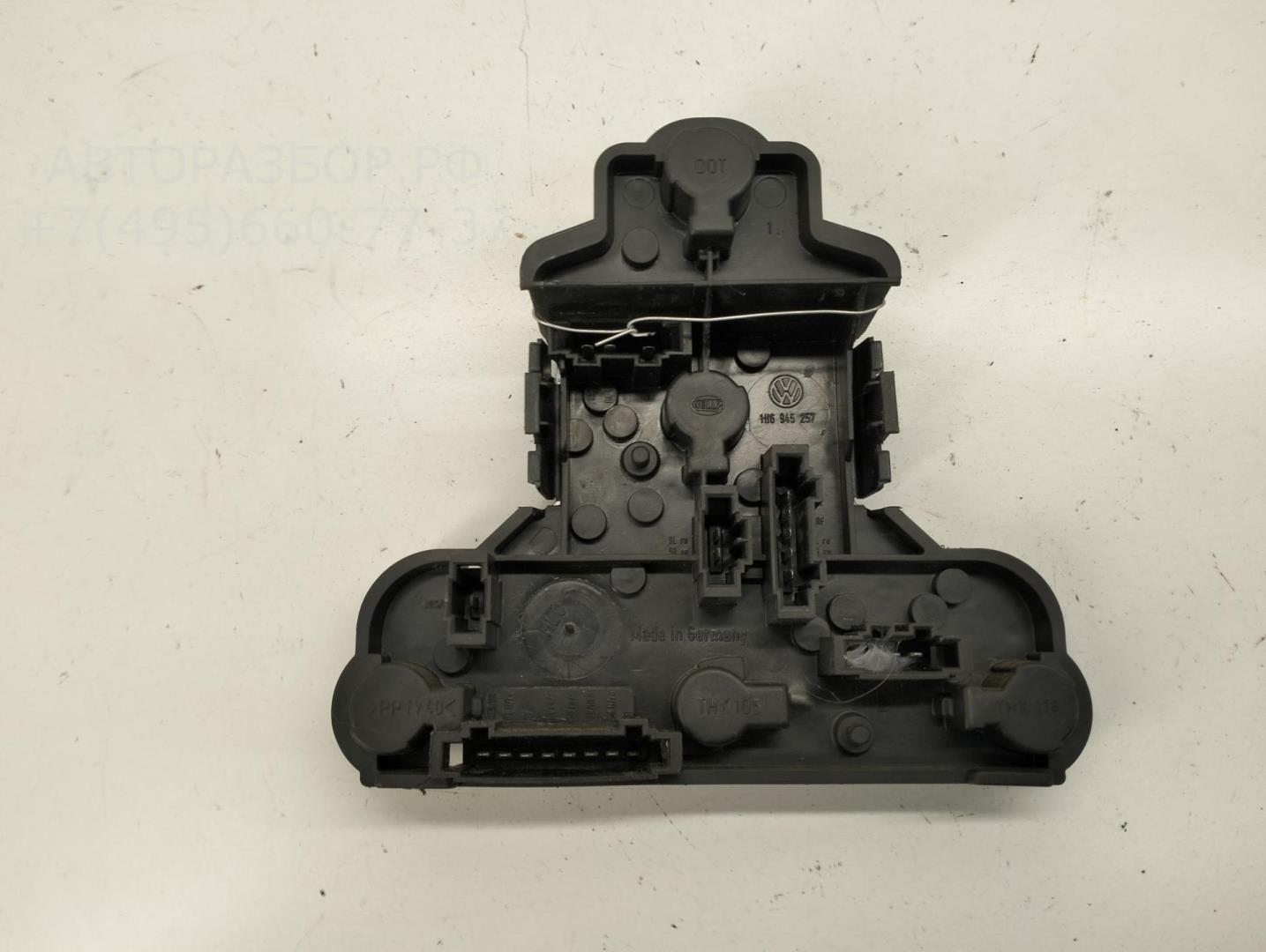 Плата заднего фонаря правого