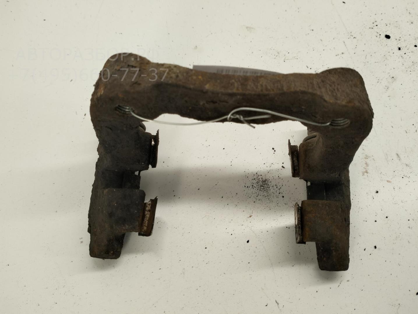 Скоба суппорта заднего