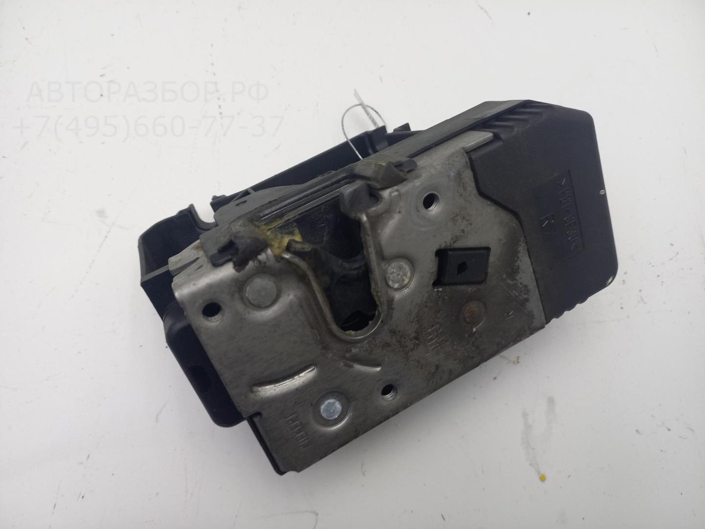 Замок двери передней правой