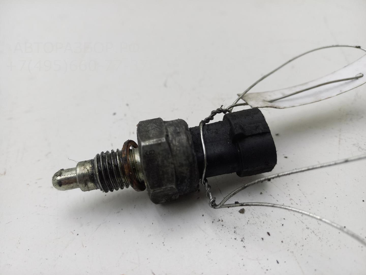 Датчик включения заднего хода