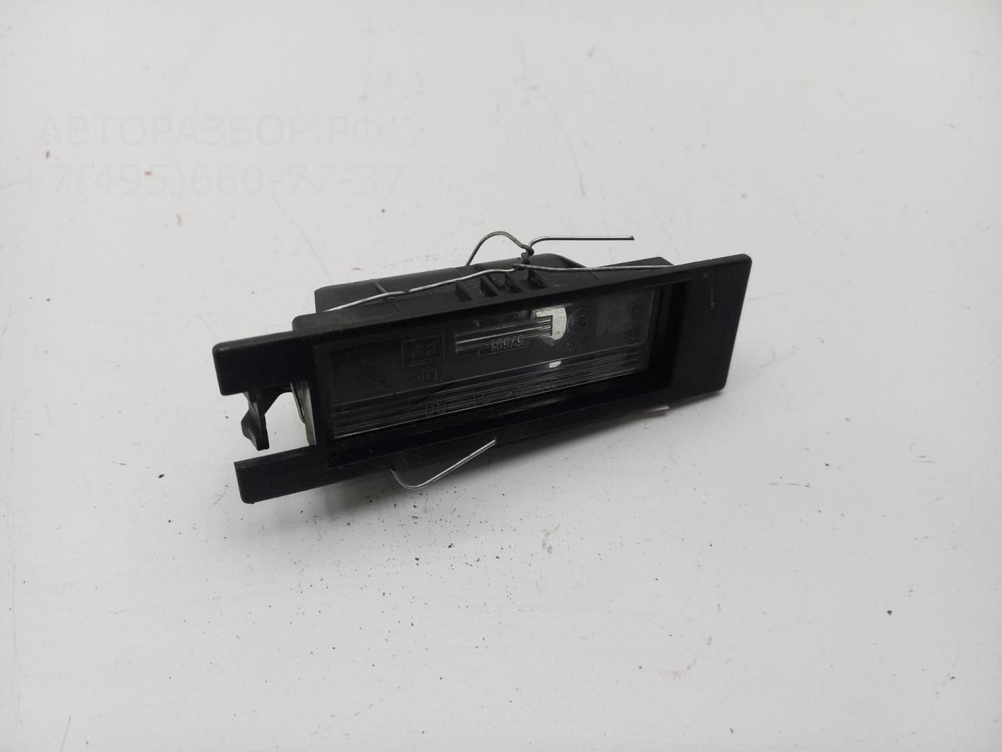 Фонарь подсветки номера