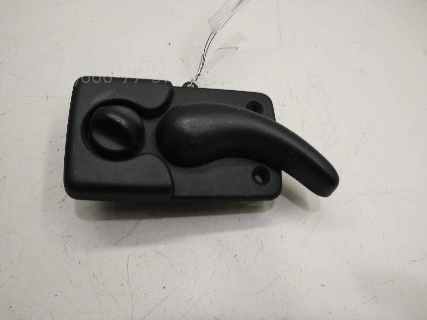 Ручка двери задней внутренняя правая