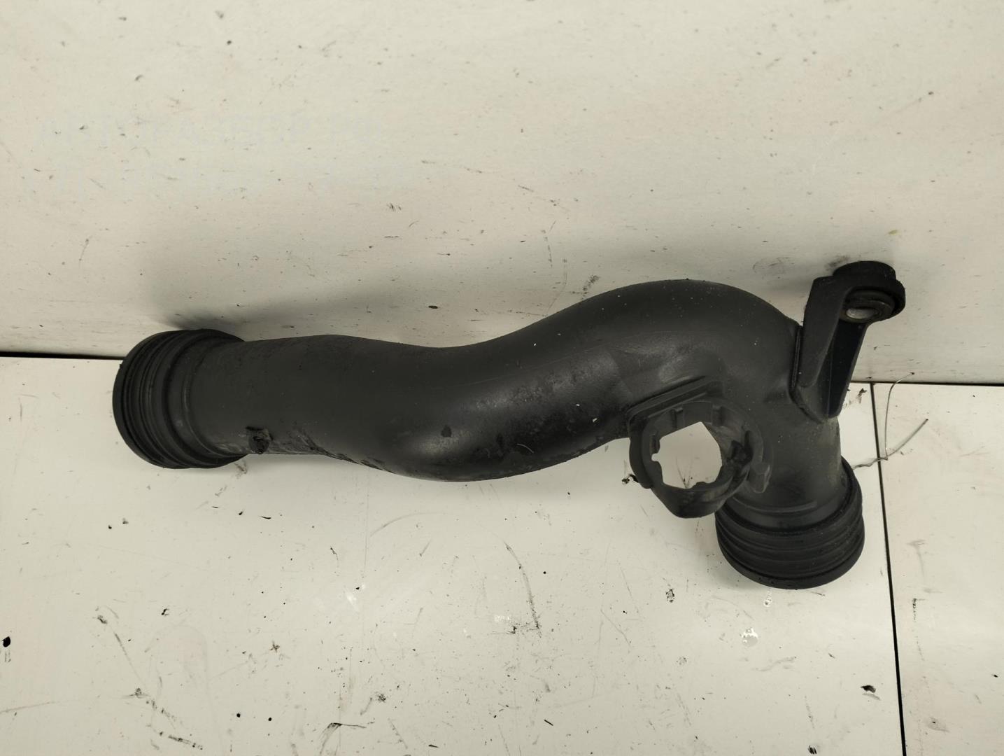 Патрубок интеркулера