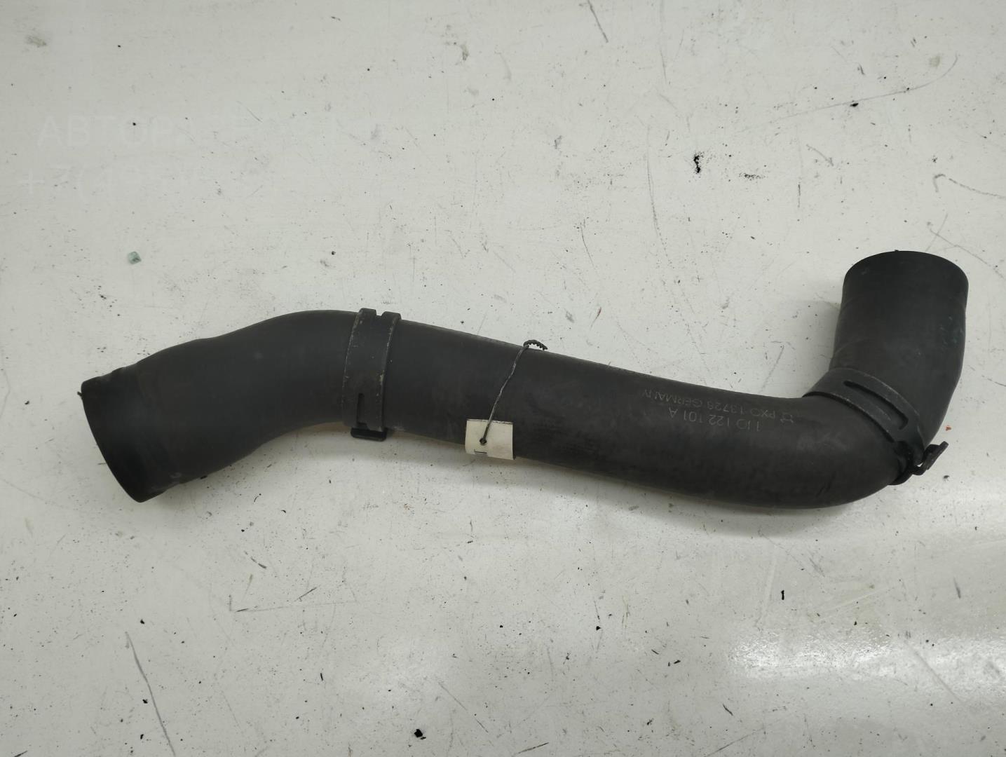 Патрубок радиатора