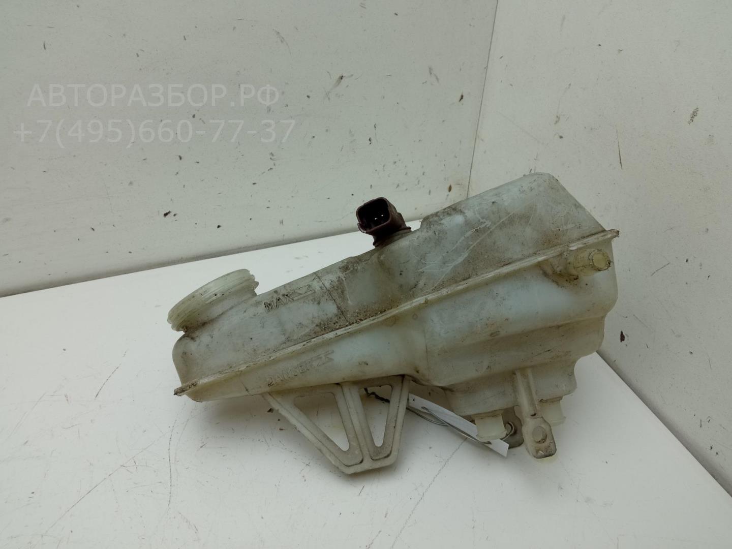 Бачок главного тормозного цилиндра