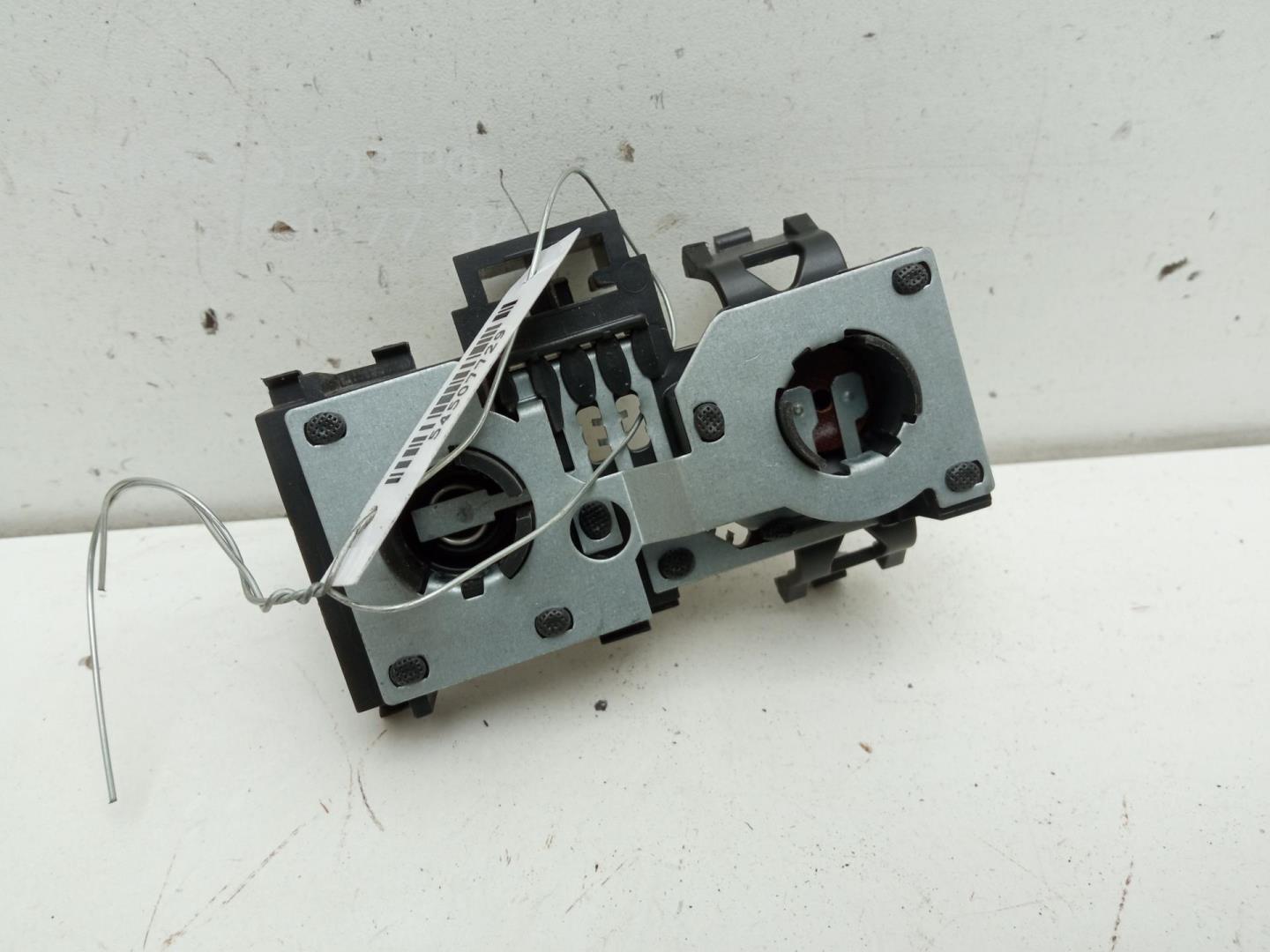 Плата заднего фонаря левого