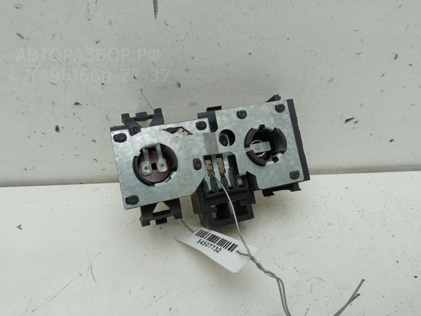 Плата заднего фонаря левого