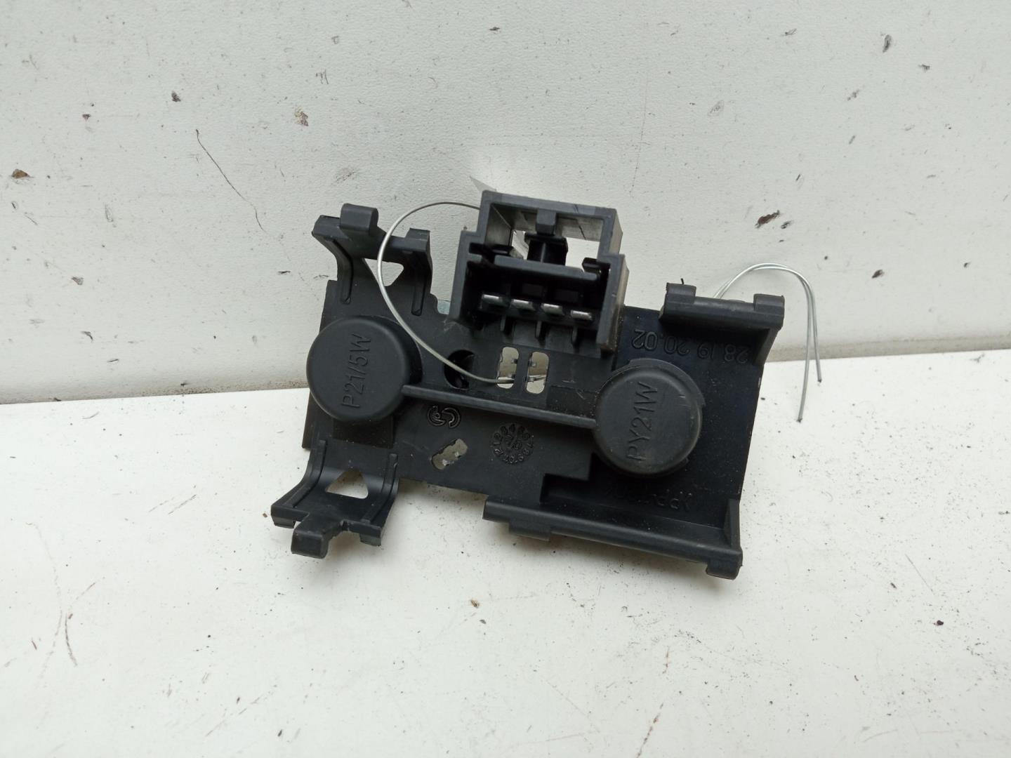 Плата заднего фонаря левого