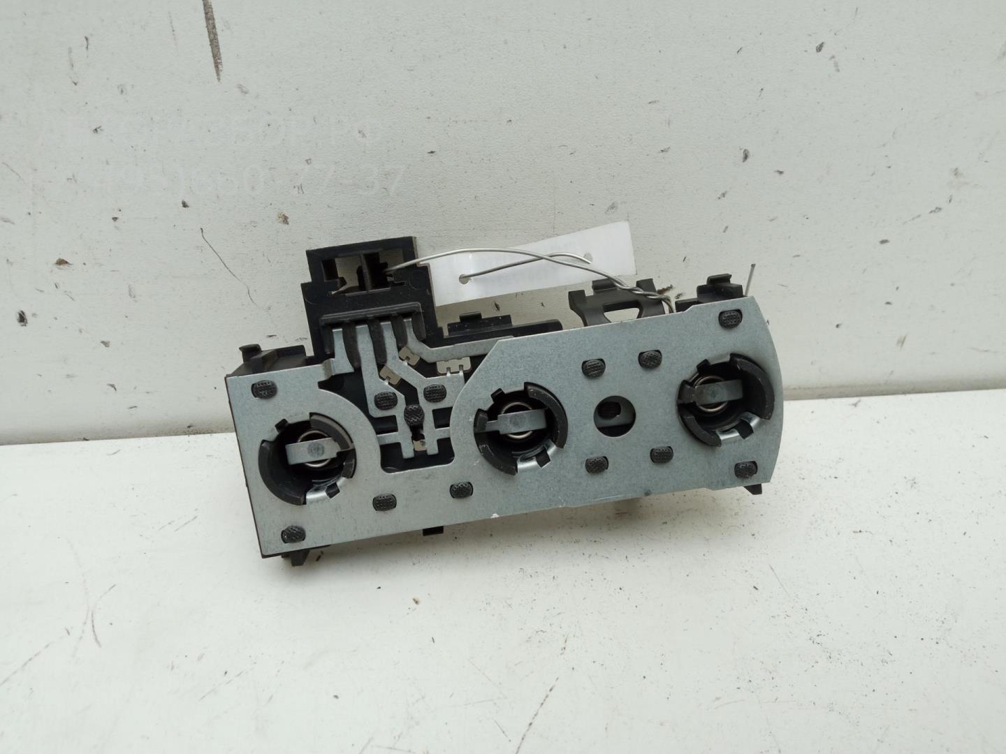 Плата заднего фонаря правого