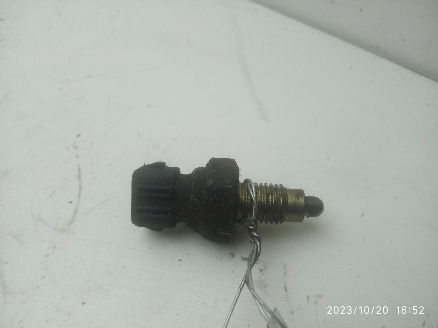 Датчик включения заднего хода