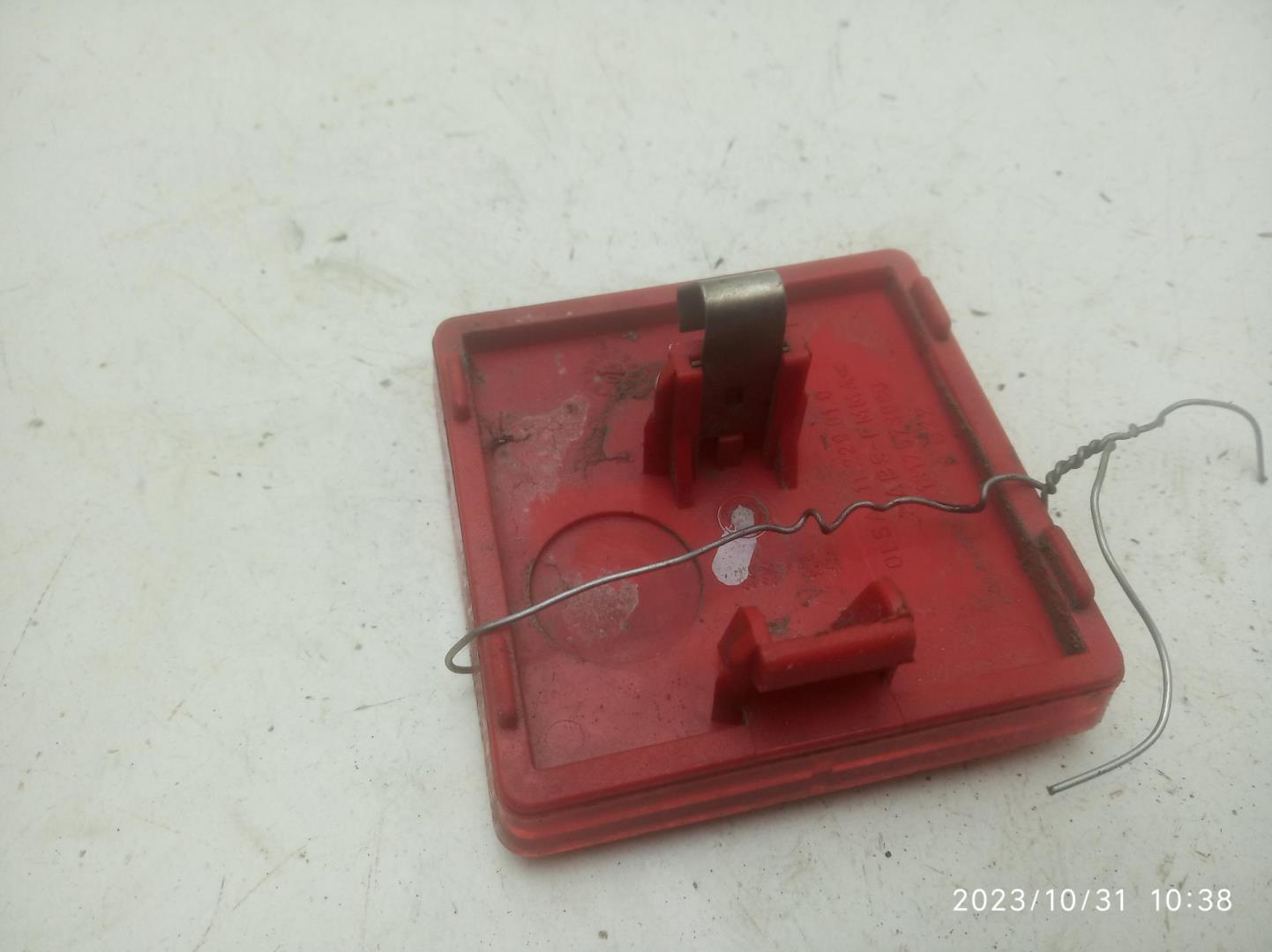 Отражатель в бампер задний левый