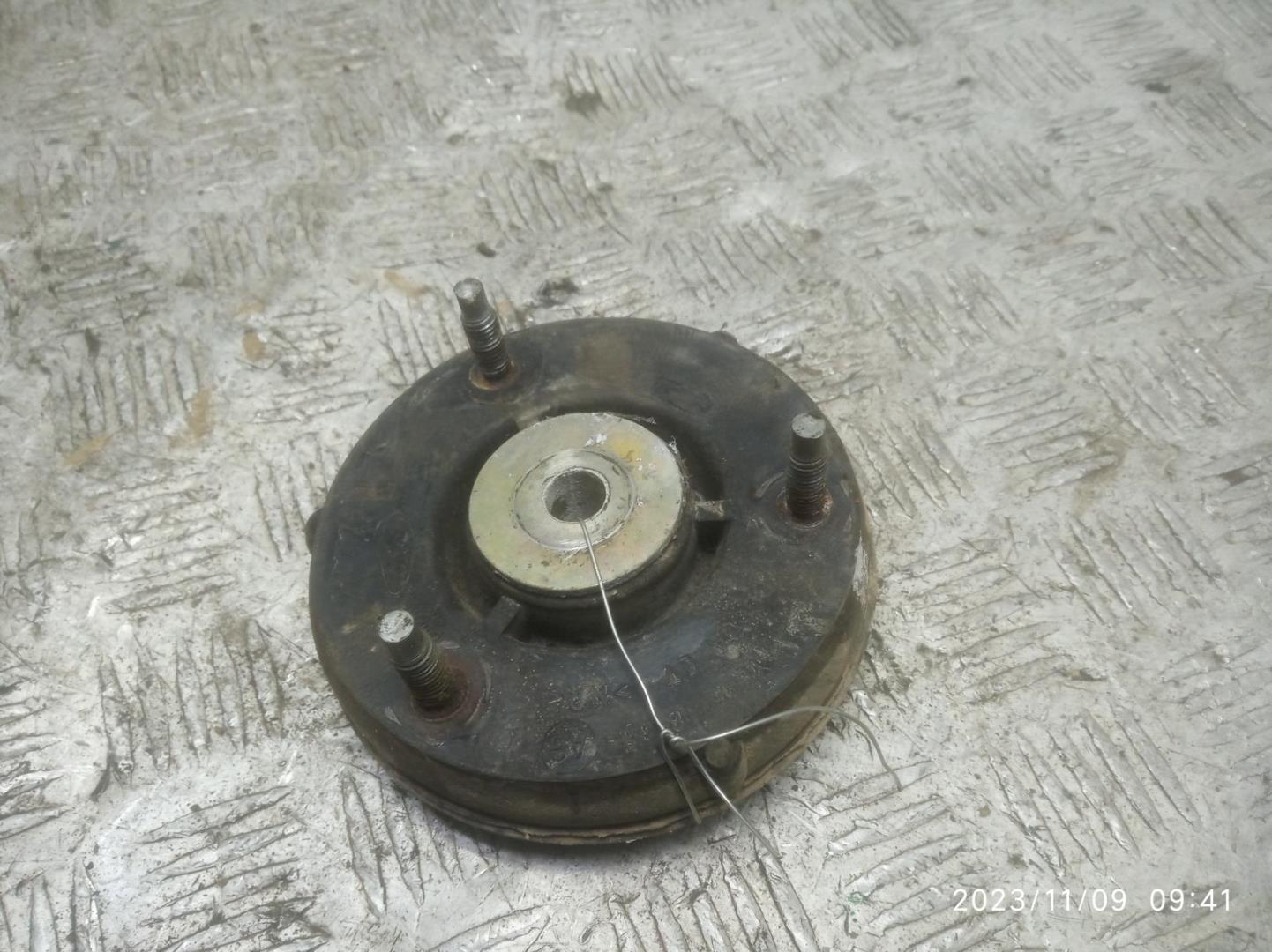 Опора переднего амортизатора верхняя