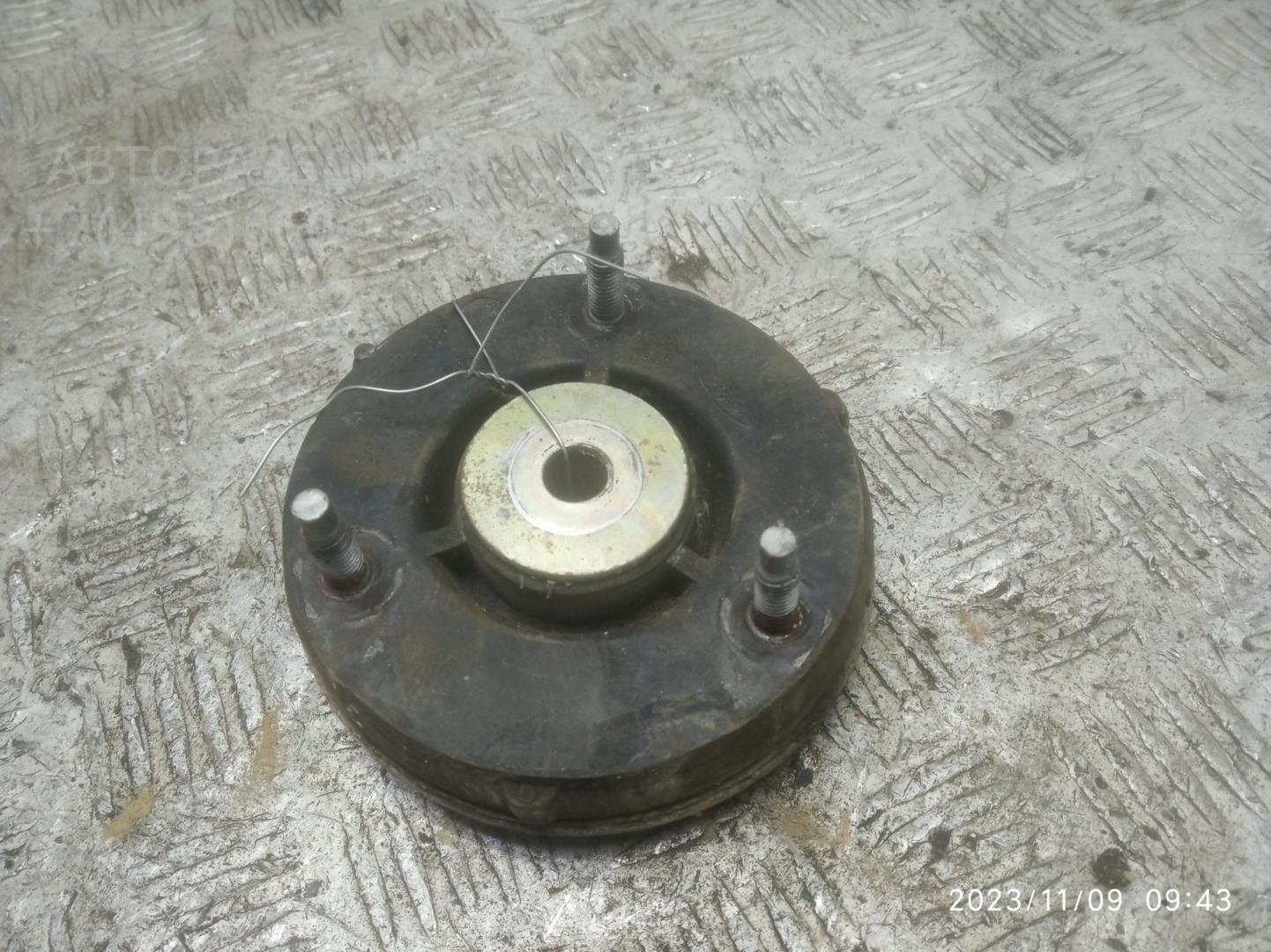 Опора переднего амортизатора верхняя