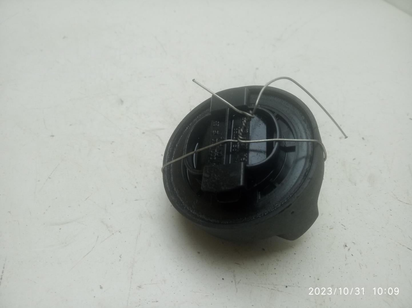 Крышка маслозаливной горловины