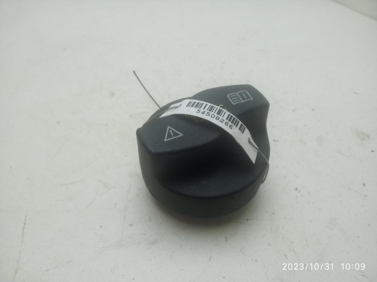 Крышка маслозаливной горловины