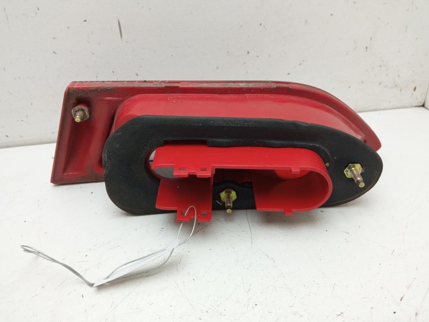 Фонарь задний внутренний левый