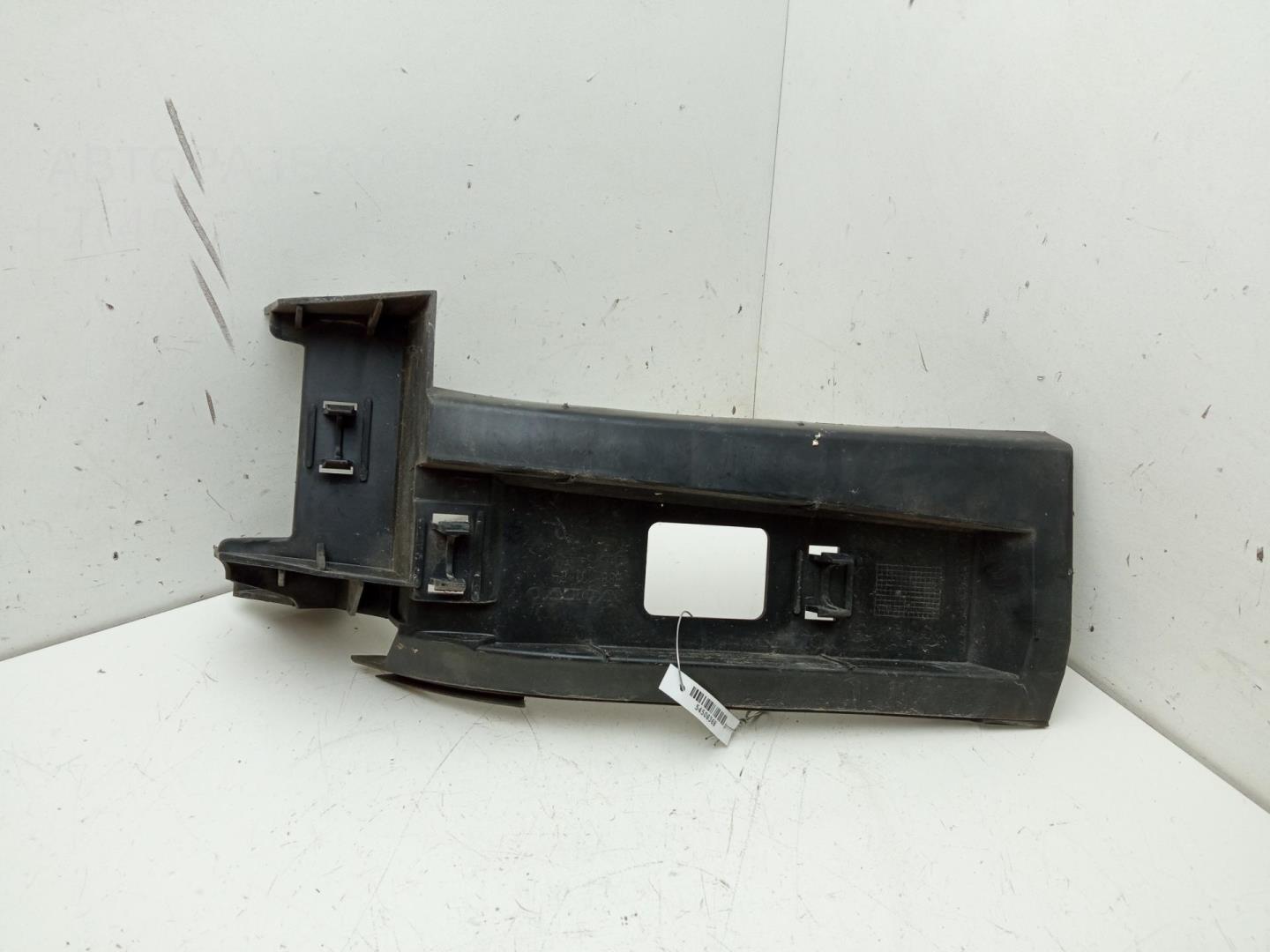 Кронштейн переднего бампера правый