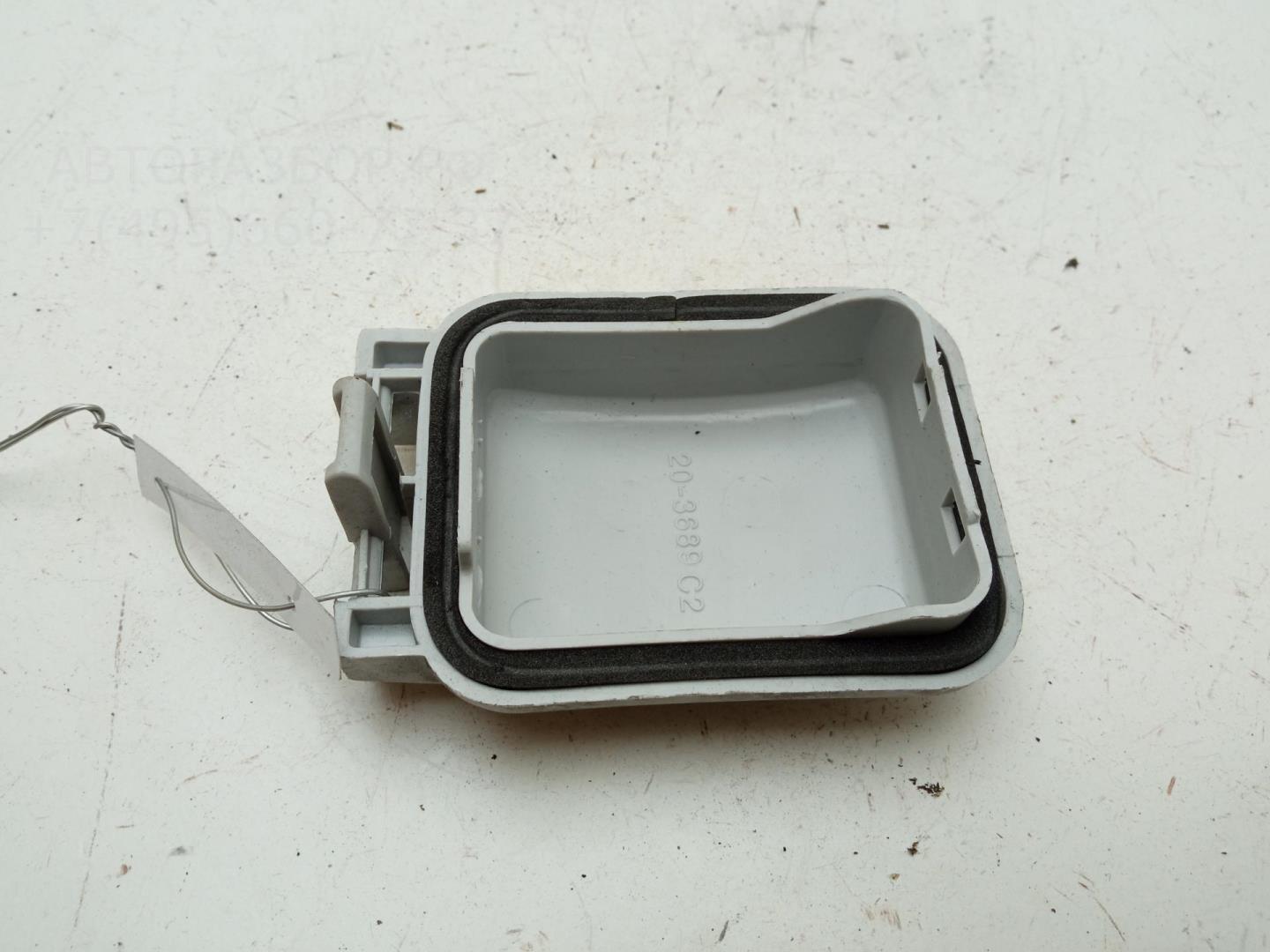 Крышка фары левой