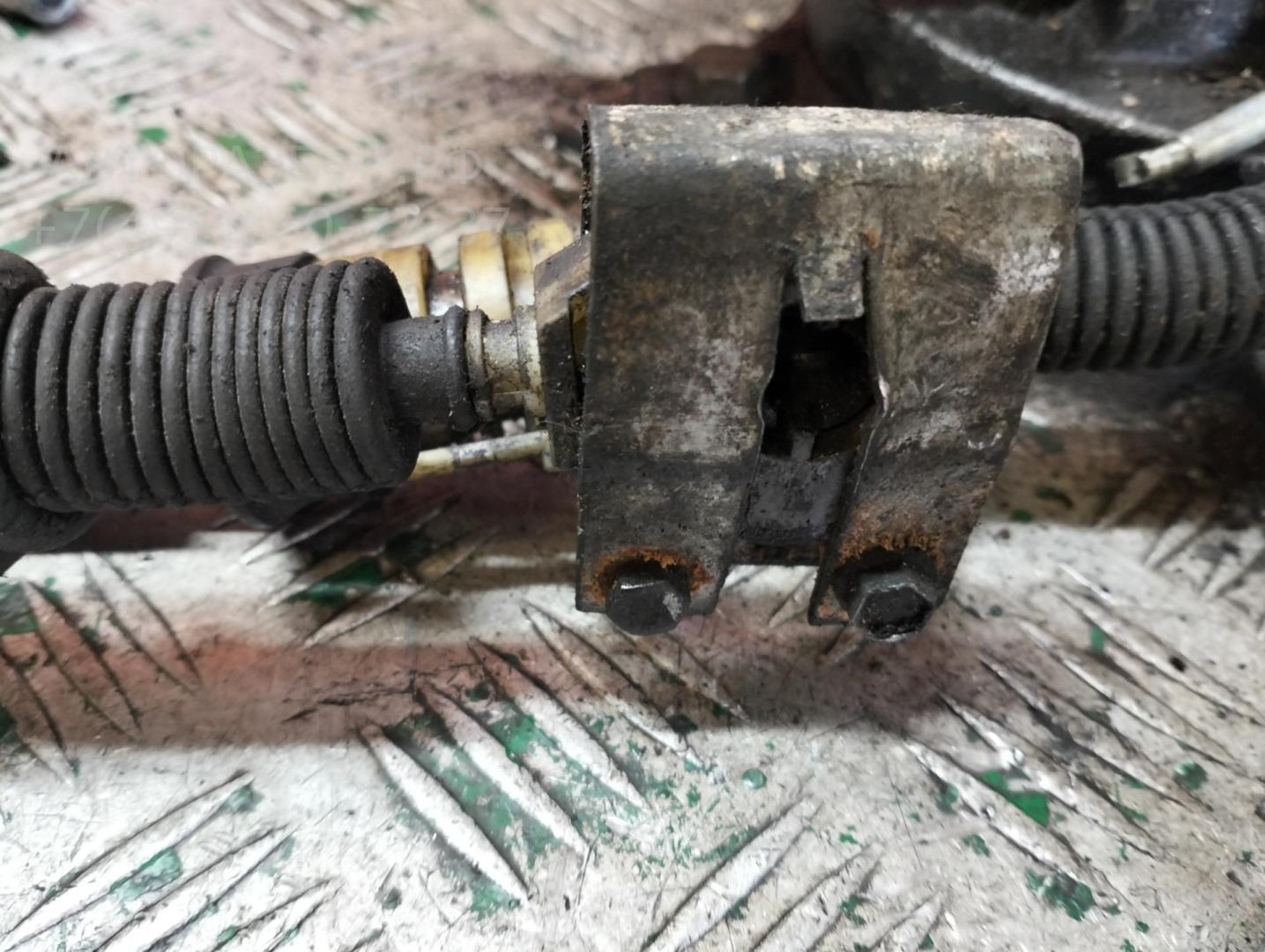 Кулиса МКПП / АКПП