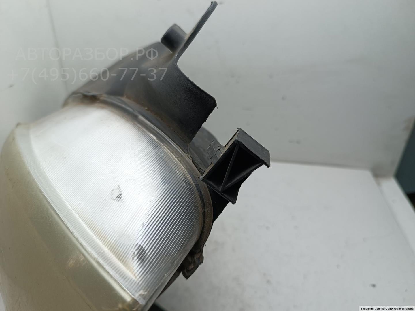 Фара правая