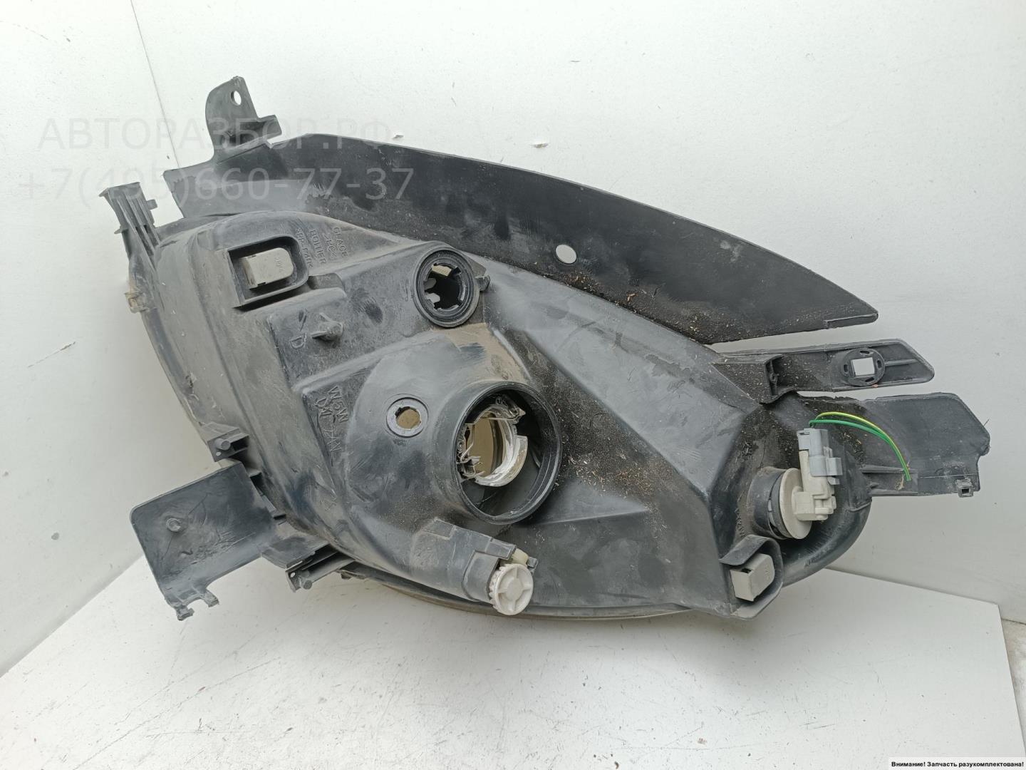 Фара правая