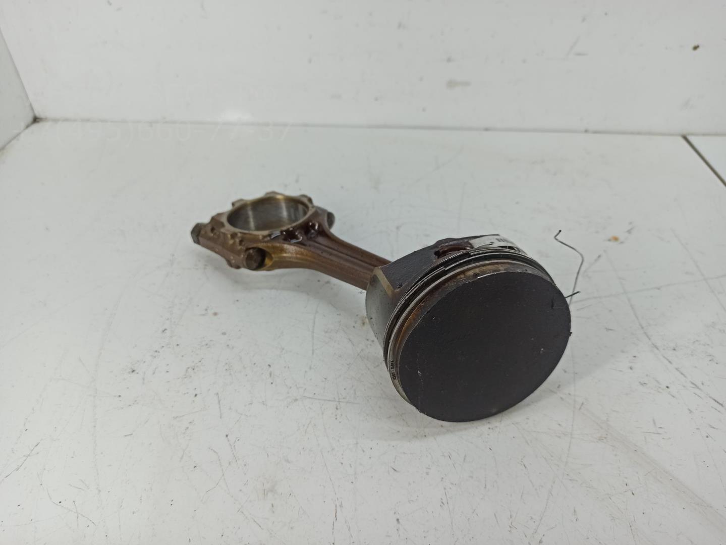 Поршень с шатуном