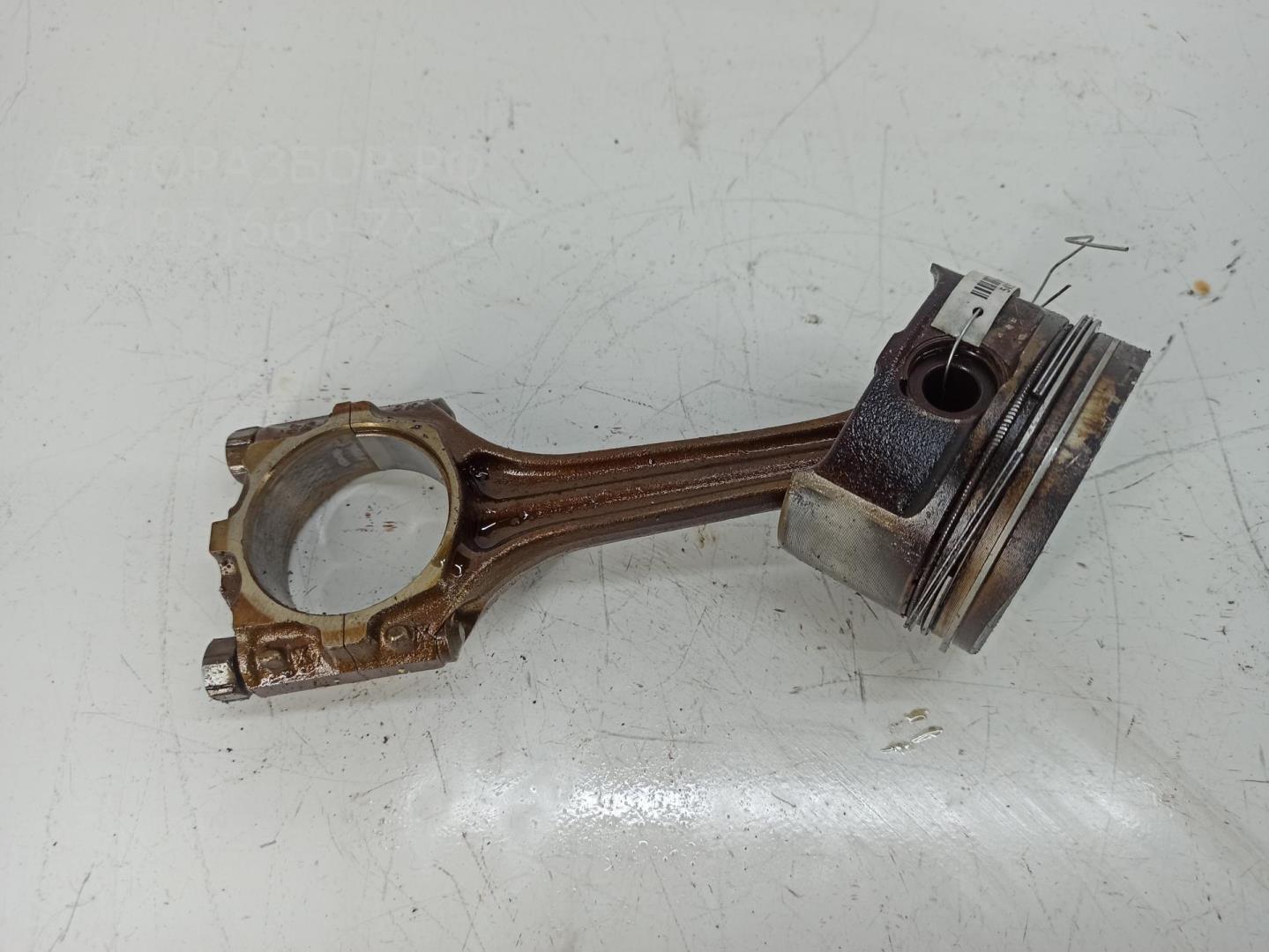 Поршень с шатуном