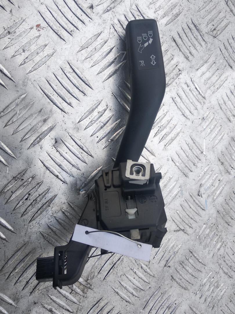 Переключатель поворотов подрулевой