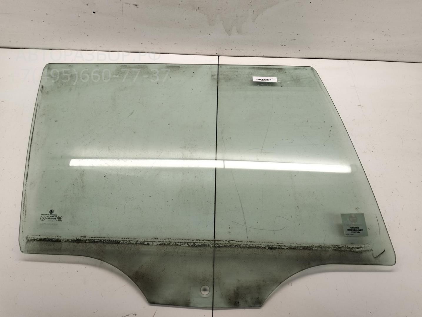 Стекло двери задней правой