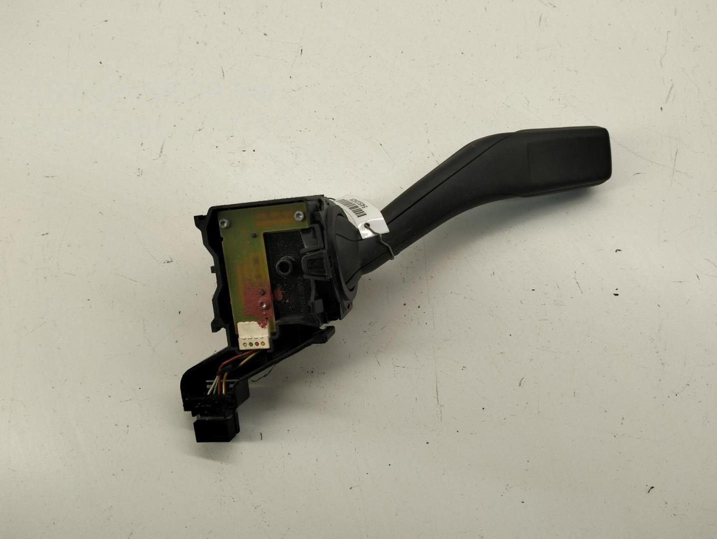 Переключатель поворотов подрулевой