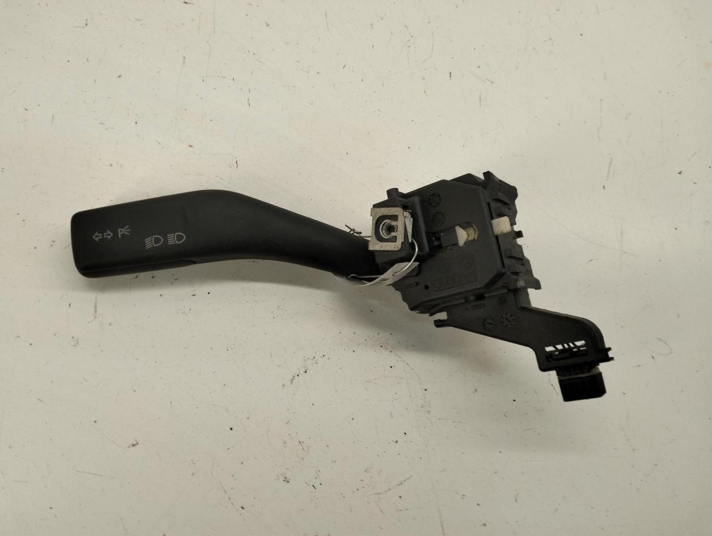 Переключатель поворотов подрулевой