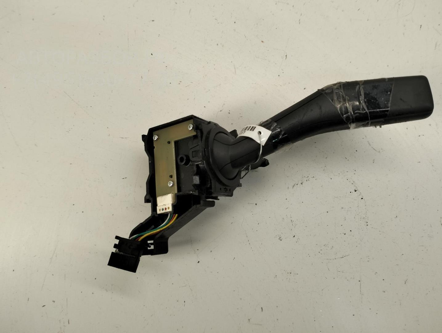 Переключатель поворотов подрулевой