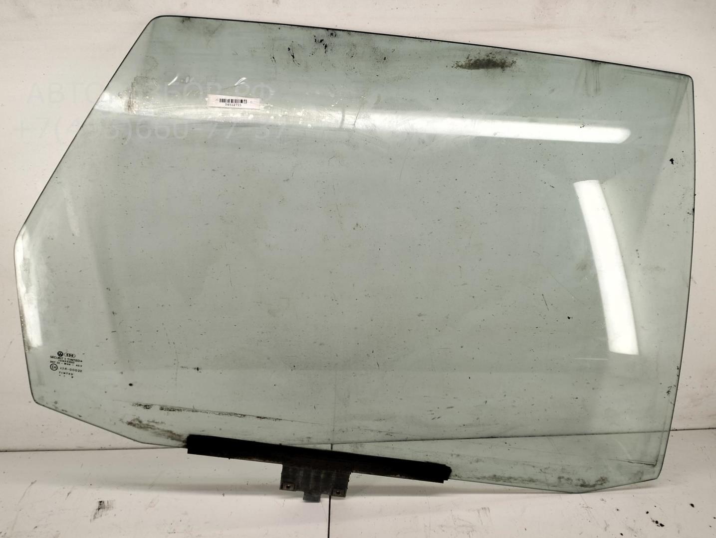 Стекло двери задней правой