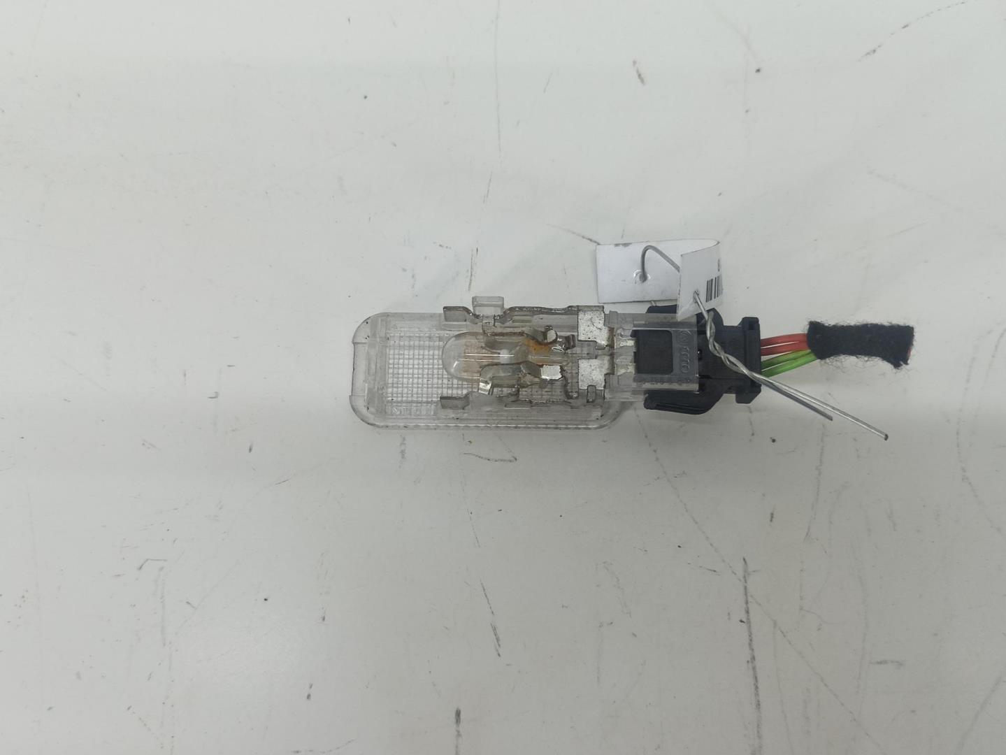 Плафон салонный