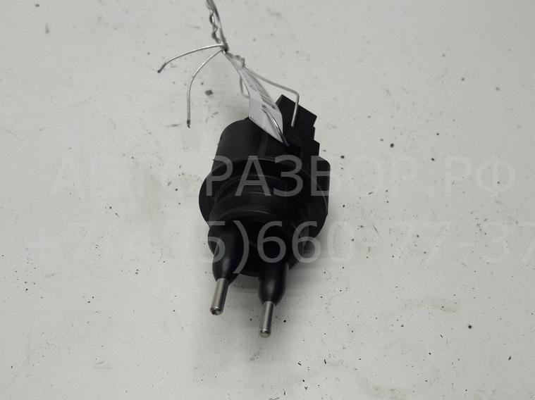 Датчик уровня в бачок омывателя