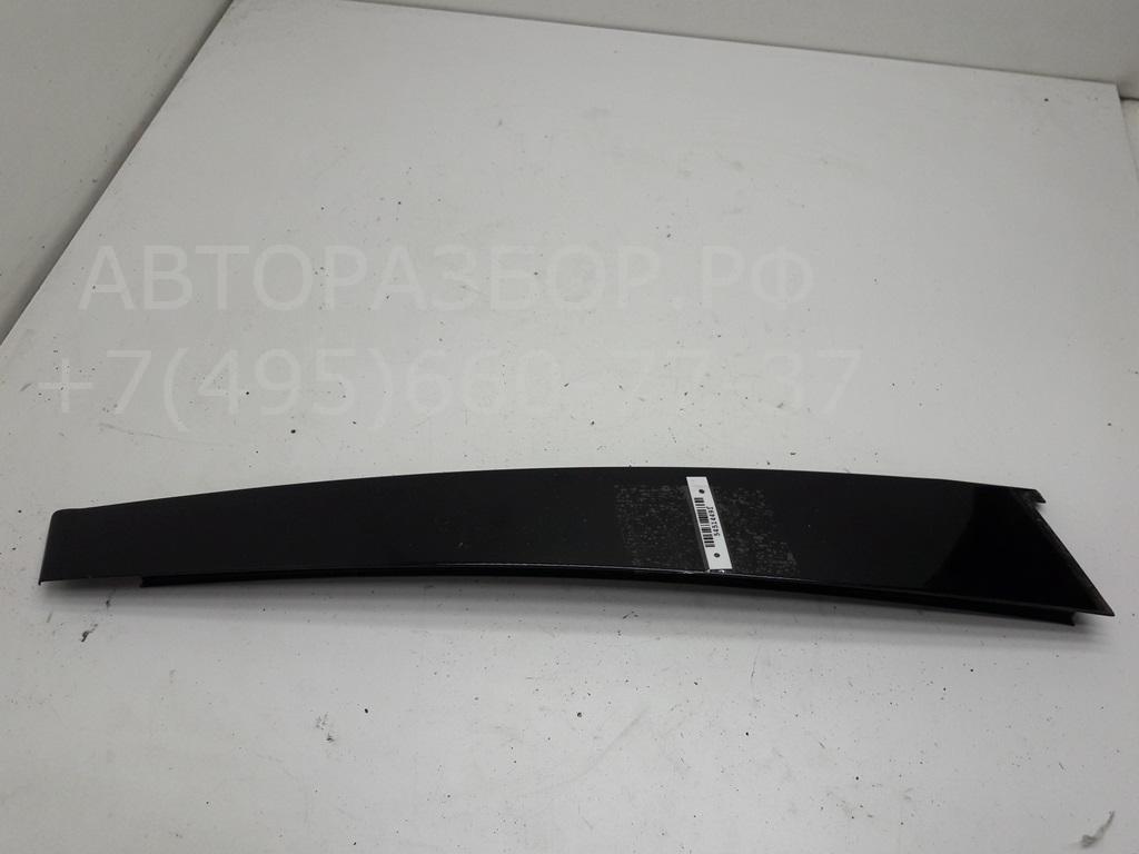 Накладка двери передней левой