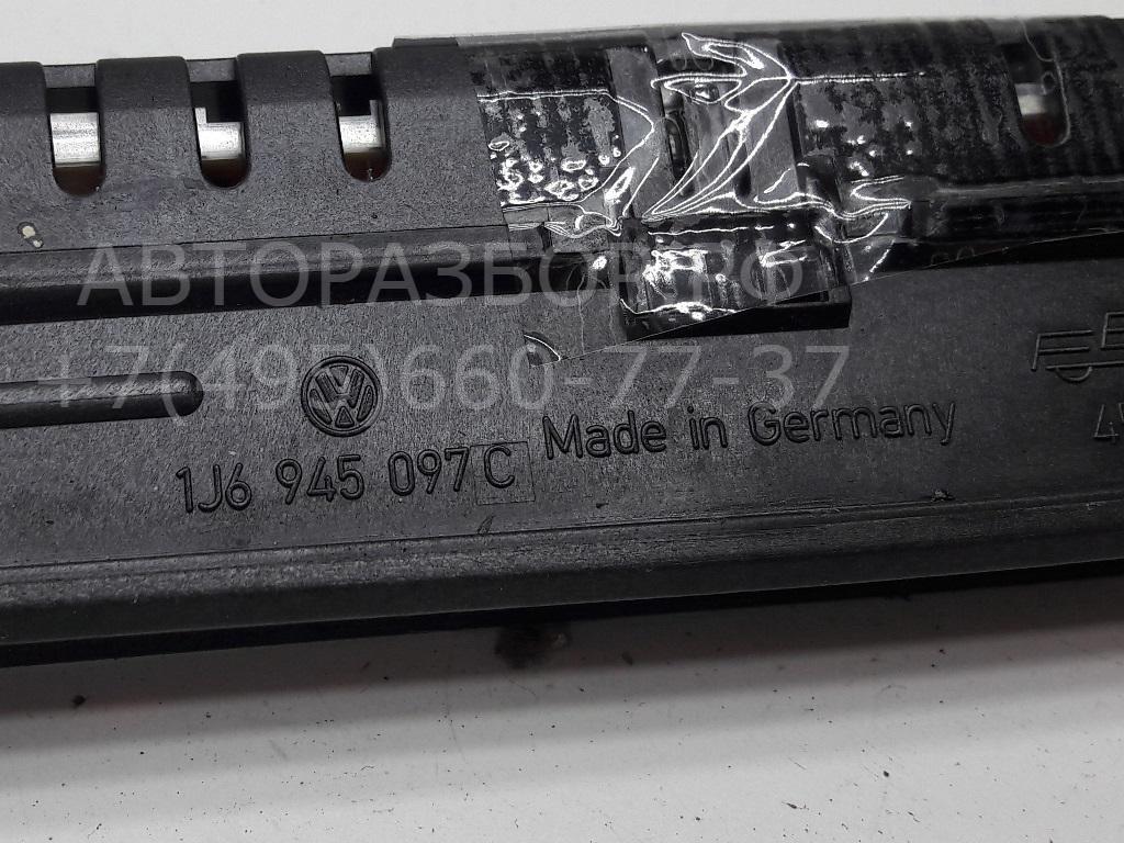 Фонарь задний (стоп сигнал)