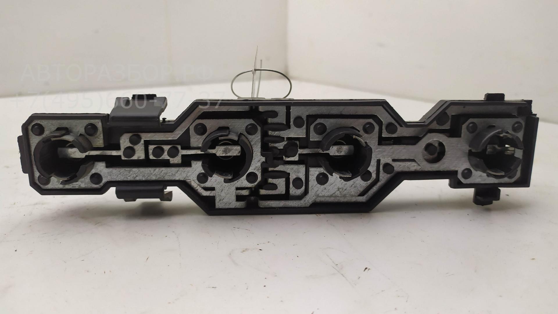 Плата заднего фонаря правого