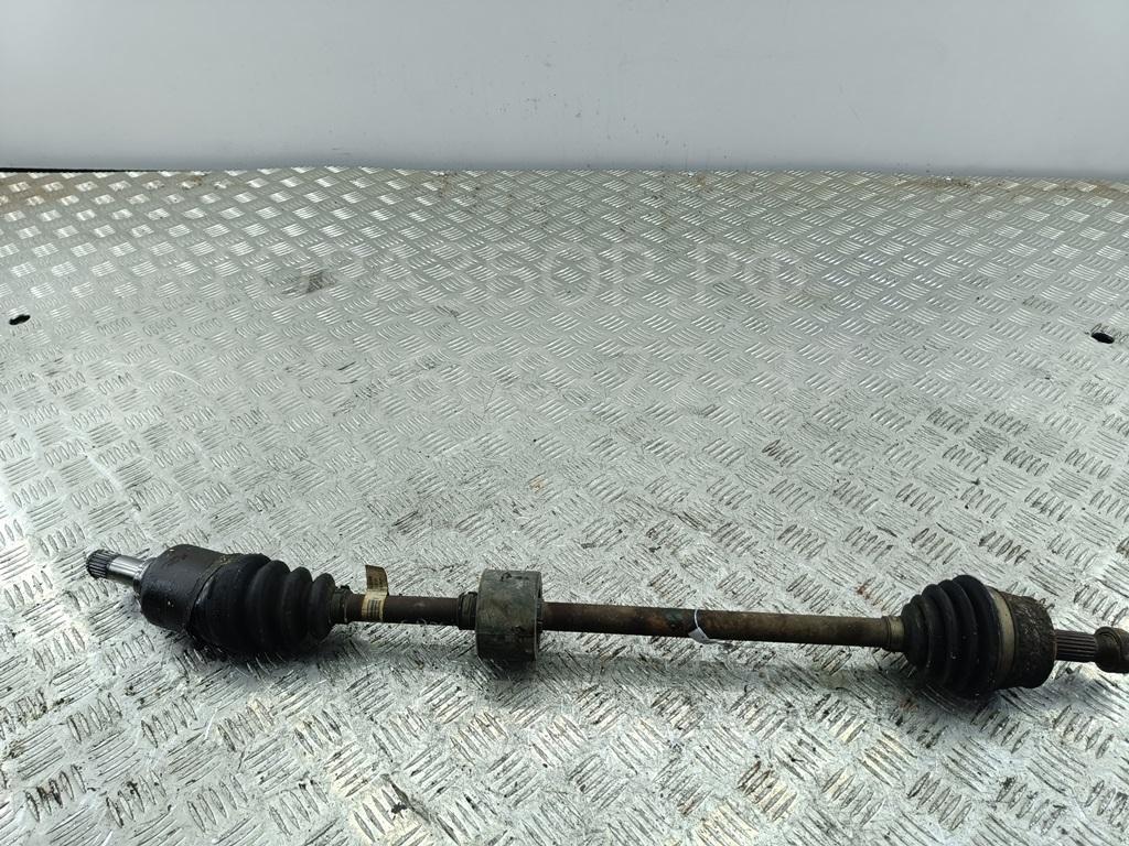 Полуось передняя правая