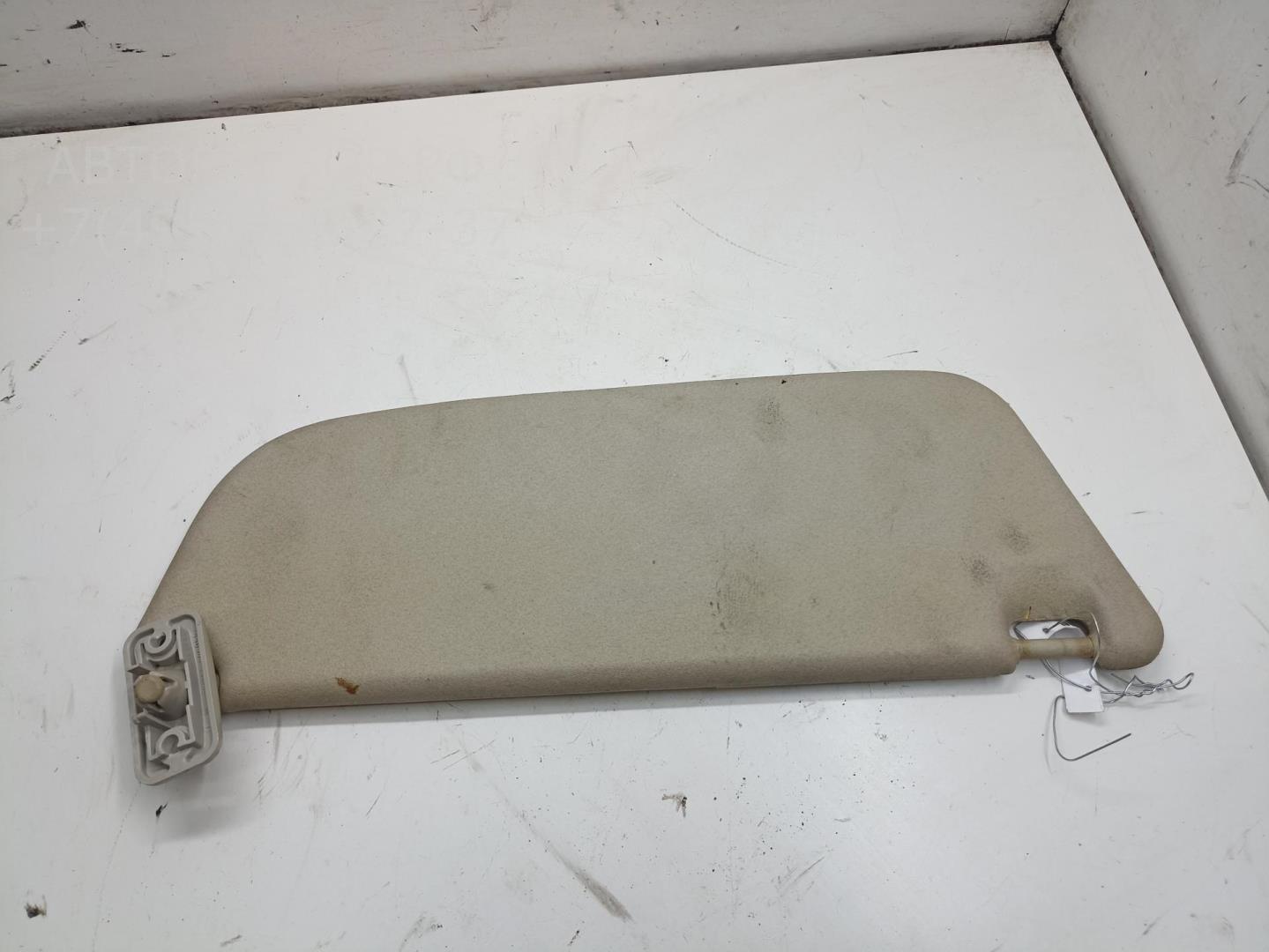 Козырек солнцезащитный