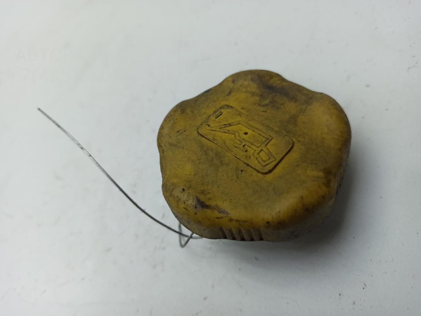 Крышка маслозаливной горловины