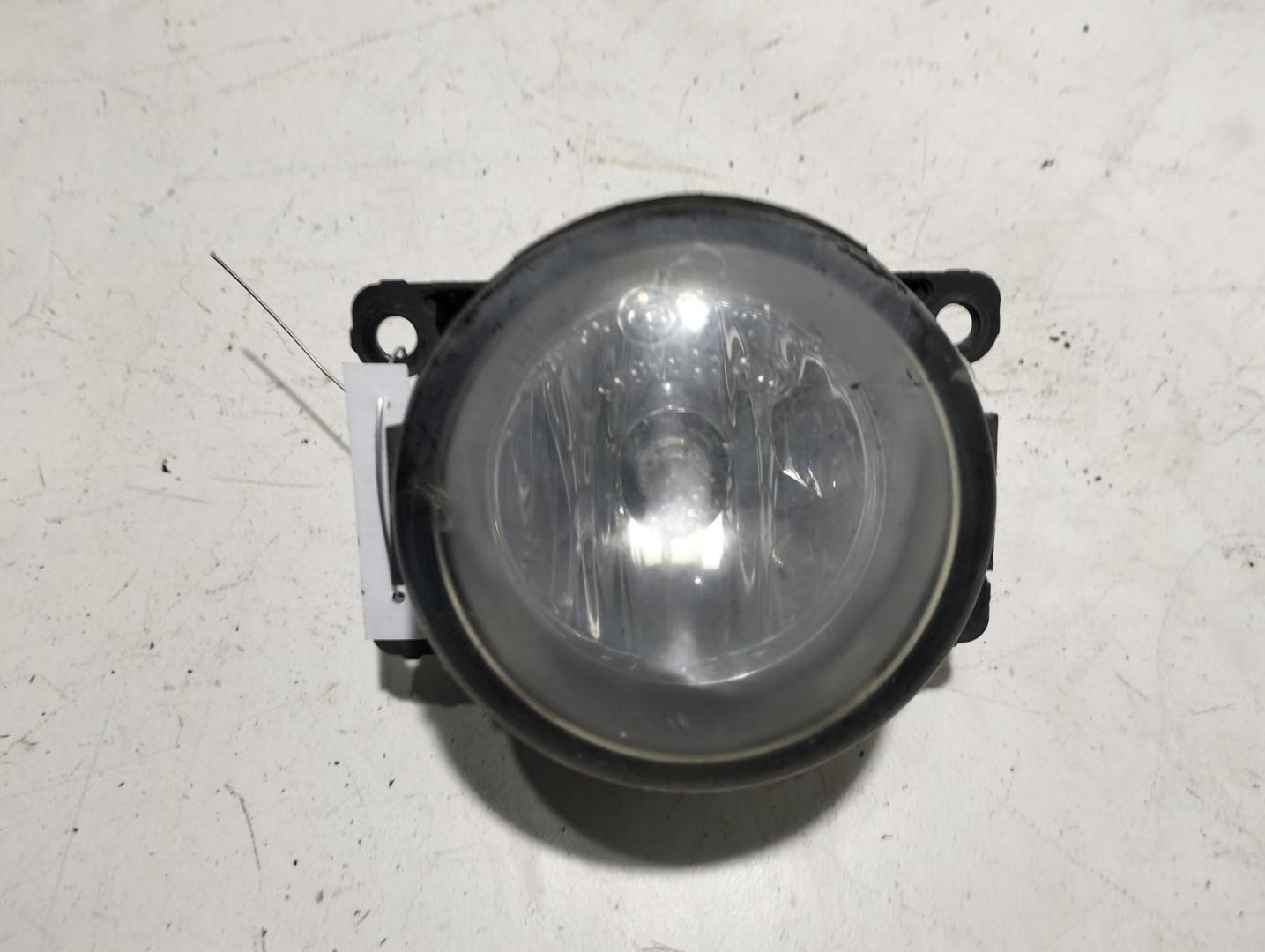 Фара противотуманная левая