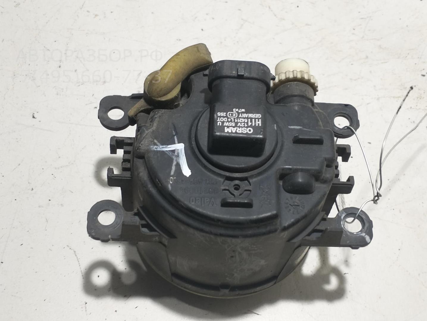 Фара противотуманная левая