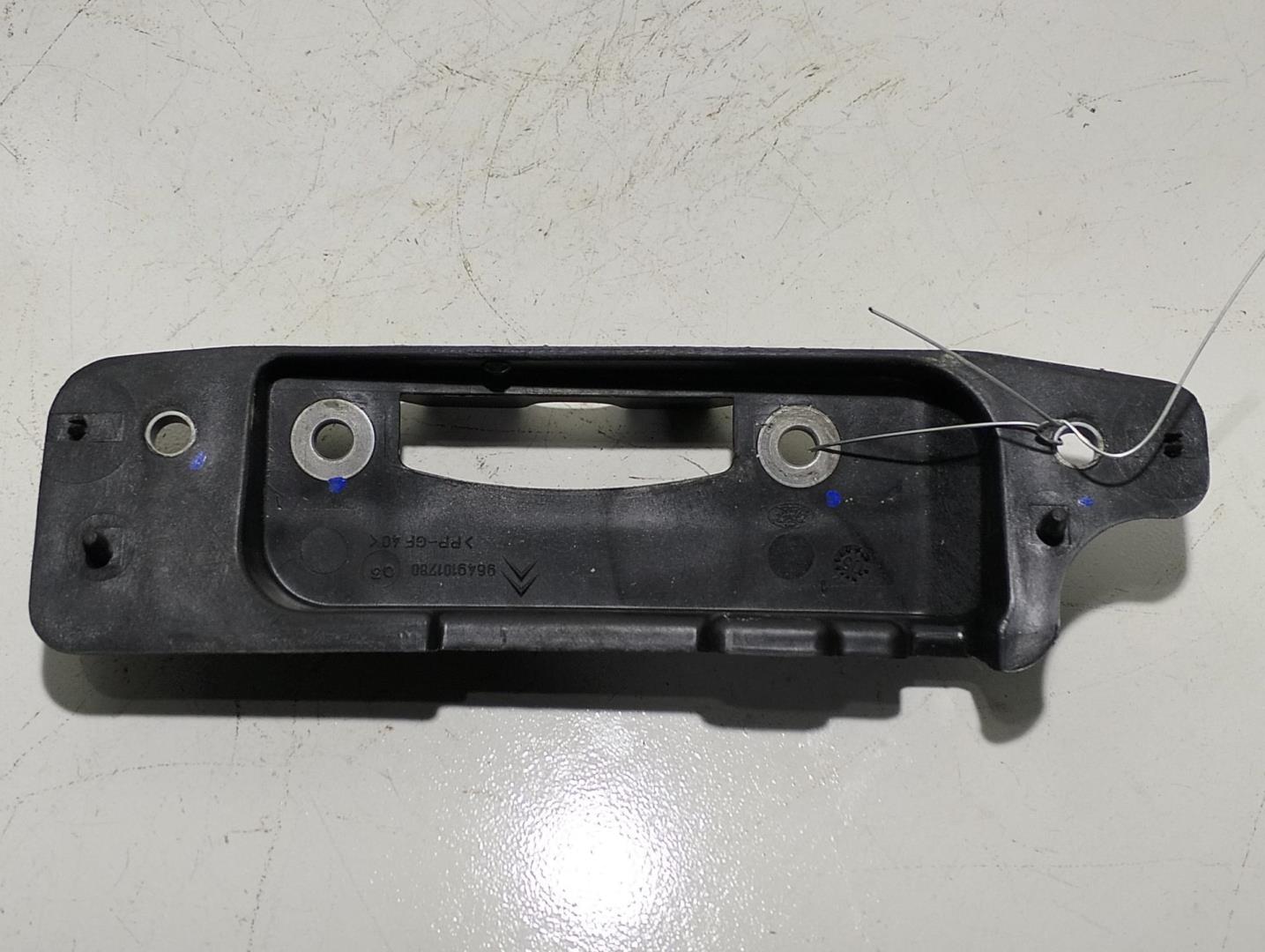 Кронштейн (сопут. товар)