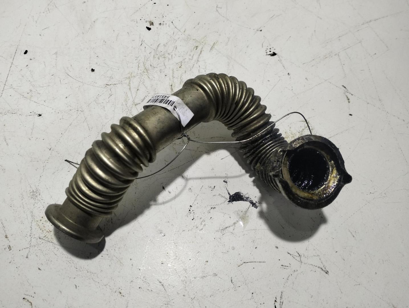 Трубка картерных газов