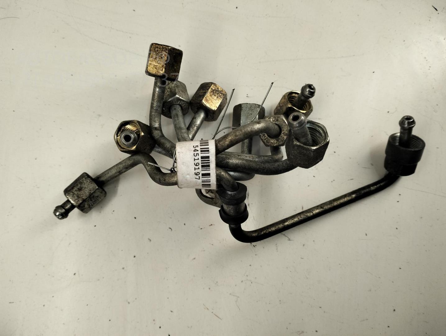 Трубка топливная