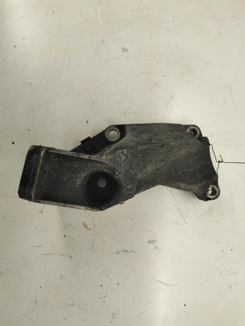 Опора двигателя