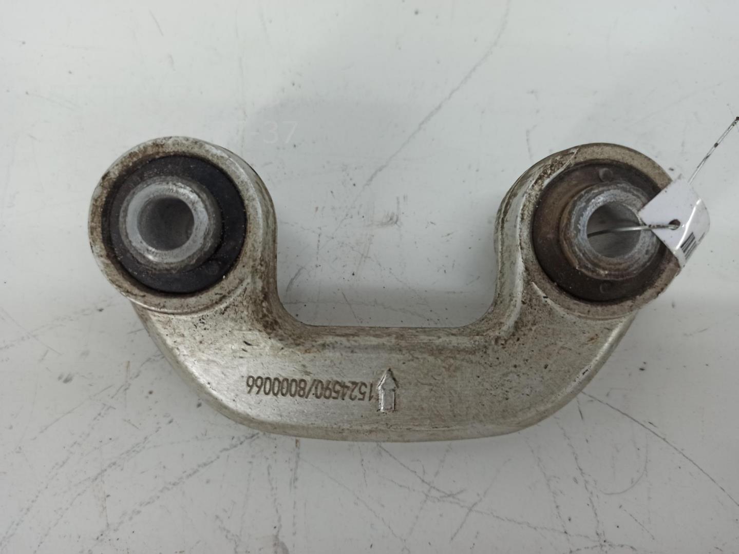 Стойка переднего стабилизатора