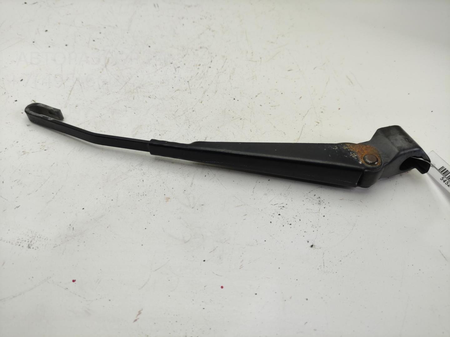 Поводок стеклоочистителя заднего