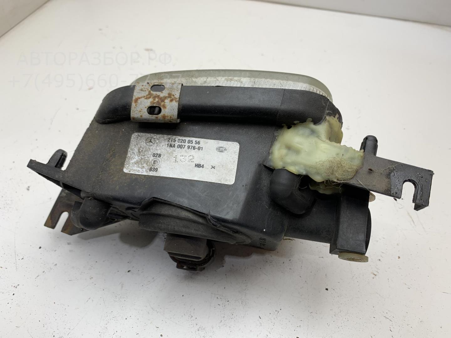 Фара противотуманная левая